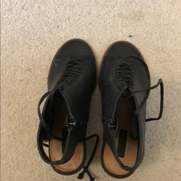 Forever 21 open toed lace up block heels size 7.5 - Picture 4 of 5